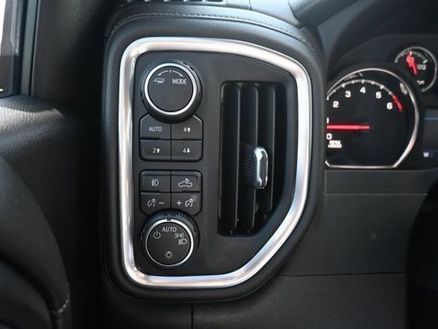 Used 2022 Chevrolet Silverado 1500 LT Trail Boss w/ Bed Protection Package image 39