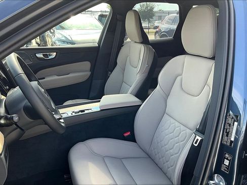 New 2026 Volvo XC60 B5 Plus w/ Protection Package Premier image 22