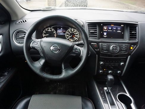 Used 2020 Nissan Pathfinder SV w/ Rock Creek Edition image 6