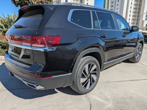 New 2026 Volkswagen Atlas SEL image 4