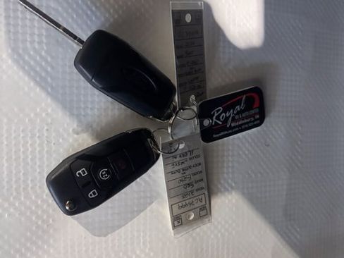 Used 2025 Ford F250 XL w/ STX Appearance Package image 31