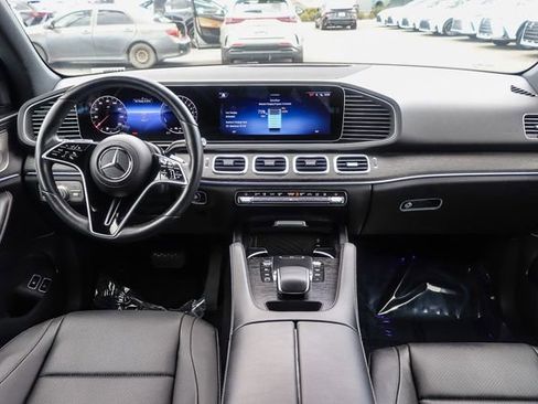 Used 2025 Mercedes-Benz GLE 450e 4MATIC image 14