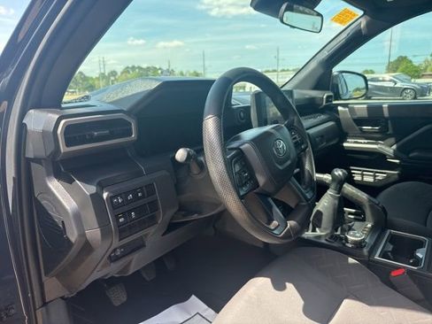 Used 2024 Toyota Tacoma SR AWD/4WD image 15