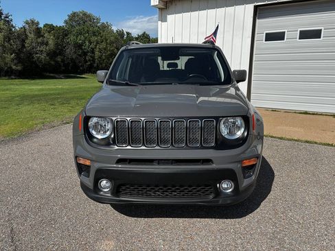 Used 2020 Jeep Renegade Latitude w/ Cold Weather Group AWD/4WD image 4
