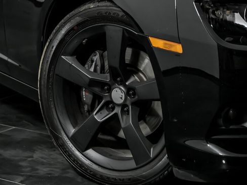 Used 2014 Chevrolet Camaro SS image 3