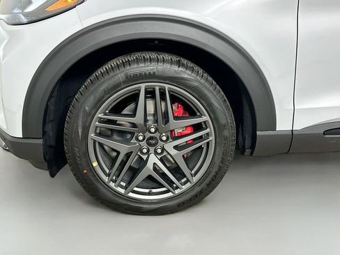 New 2026 Ford Explorer ST w/ Sun And Sound Package image 33
