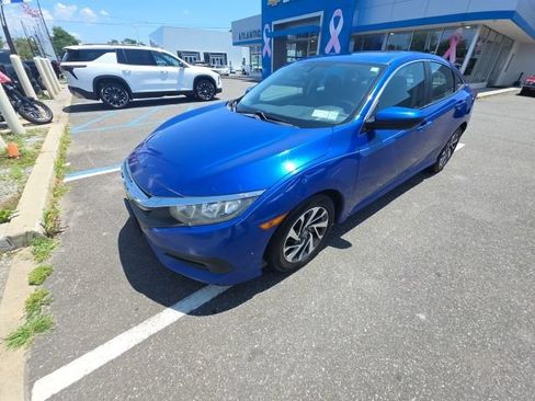 Used 2016 Honda Civic EX image 2