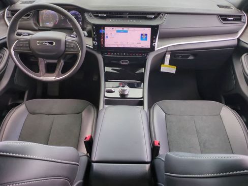 New 2026 Jeep Grand Cherokee Altitude AWD/4WD image 16