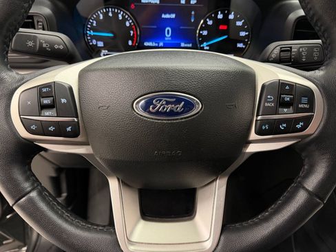Certified 2023 Ford Explorer XLT AWD/4WD image 9