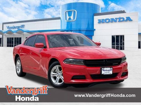 Used 2022 Dodge Charger SXT RWD image 1