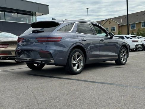 Certified 2026 Genesis GV70 2.5T Select image 3