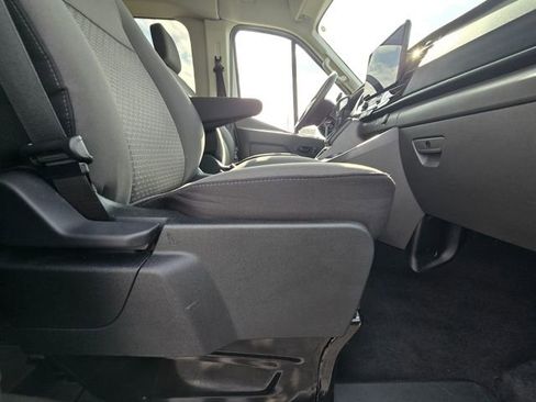 Used 2025 Ford Transit 350 XLT image 16