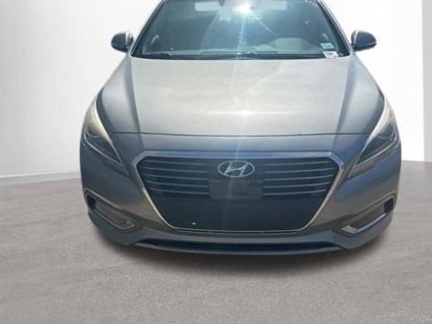 Used 2017 Hyundai Sonata Limited w/ Ultimate Package 02 FWD image 14