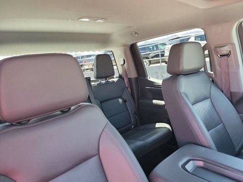 Used 2025 GMC Sierra 1500 SLT AWD/4WD image 41