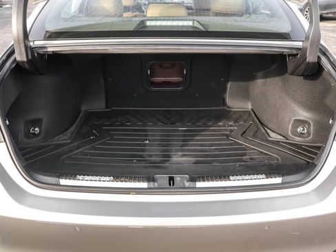 Used 2020 Lexus ES 300h w/ Luxury Package image 30