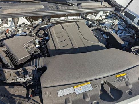 New 2025 Audi Q5 Premium image 18