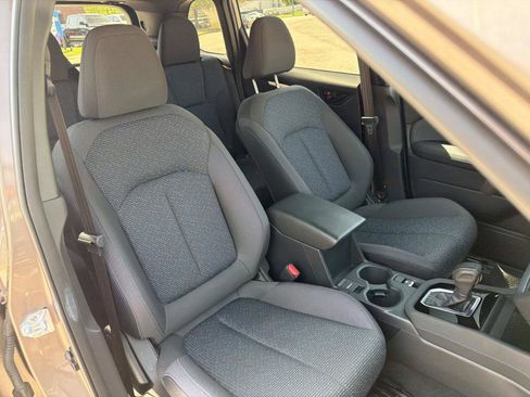 Used 2025 Subaru Forester Premium AWD/4WD image 37