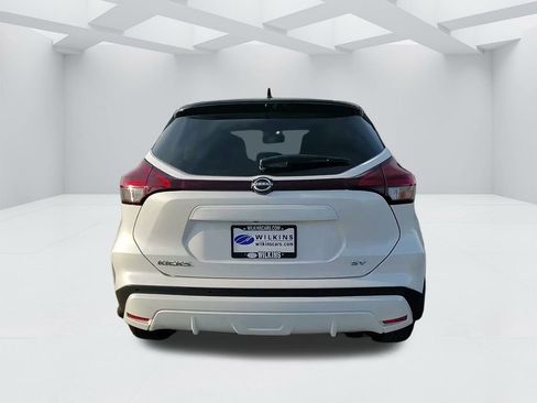 Used 2024 Nissan Kicks SV image 6