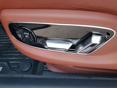 New 2025 Audi S8 4.0T image 28