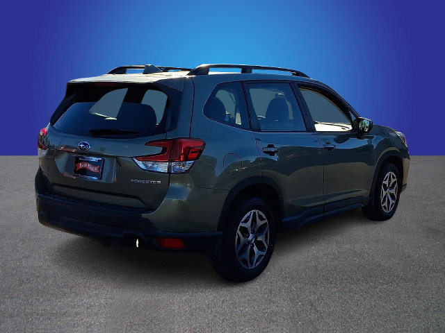 Used 2020 Subaru Forester Premium AWD/4WD image 4
