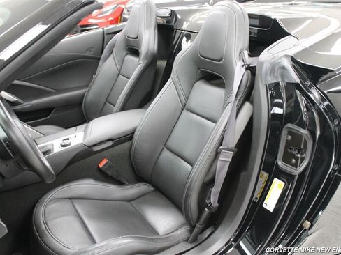 Used 2014 Chevrolet Corvette Stingray Convertible RWD image 25