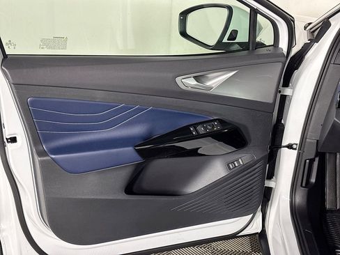 Certified 2025 Volkswagen ID.4 Pro S Plus AWD/4WD image 10