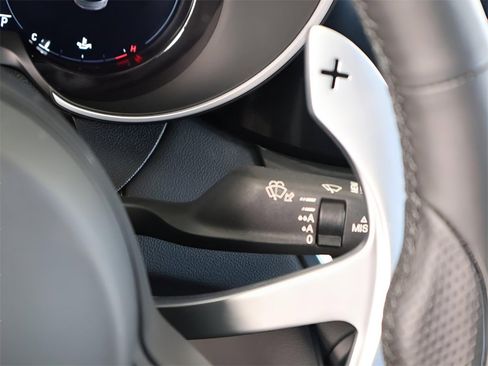 New 2025 Alfa Romeo Giulia AWD image 33