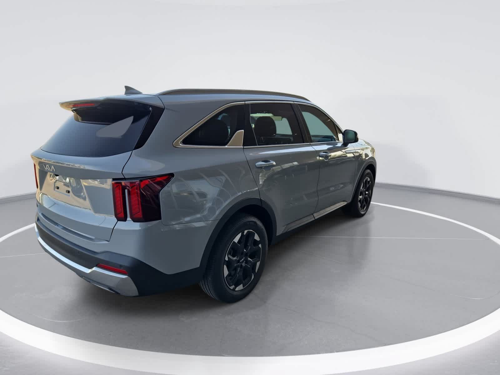 Used 2024 Kia Sorento S w/ Panoramic Sunroof Package FWD image 8