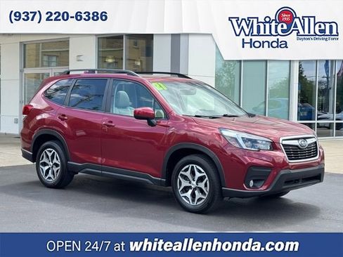 Used 2021 Subaru Forester Premium AWD/4WD image 1