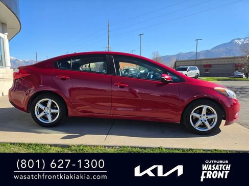 Used 2016 Kia Forte LX w/ LX Popular Plus Package image 4