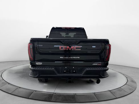 Used 2025 GMC Sierra 2500 AT4 AWD/4WD image 6