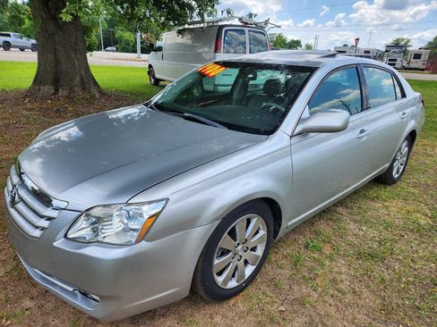 Used 2005 Toyota Avalon Limited FWD image 5