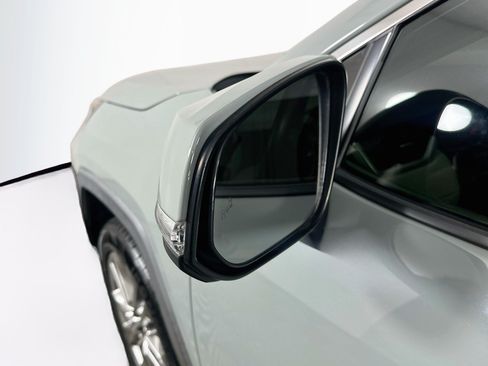 Used 2019 Toyota RAV4 XLE Premium w/ Cold Weather Package FWD image 16