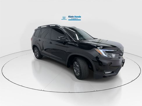Used 2024 Honda Passport TrailSport image 4