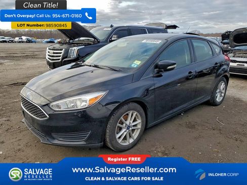 Used 2017 Ford Focus SE w/ Cold Weather Package image 1
