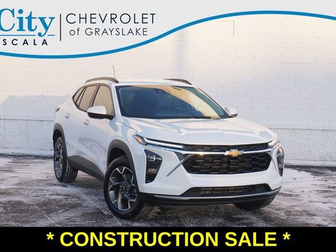 New 2026 Chevrolet Trax LT w/ Driver Confidence Package image 1