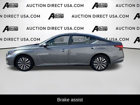 Used 2023 Nissan Altima 2.5 SV FWD image 5