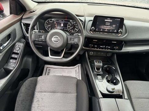 Used 2021 Nissan Rogue SV AWD/4WD image 11