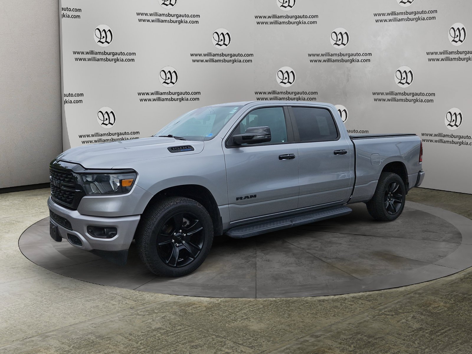 Used 2024 RAM 1500 Big Horn AWD/4WD image 1