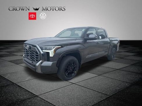 Used 2025 Toyota Tundra Platinum image 3