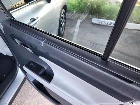 Used 2022 Toyota Highlander XLE image 69