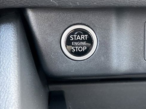 Used 2023 Nissan Rogue SV image 24