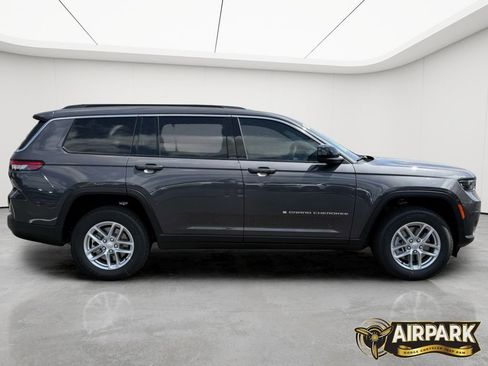 New 2025 Jeep Grand Cherokee L Laredo w/ Luxury Tech Group I AWD/4WD image 2