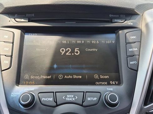 Used 2012 Hyundai Veloster FWD image 12