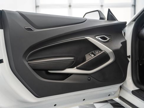 Used 2023 Chevrolet Camaro LT RWD image 37
