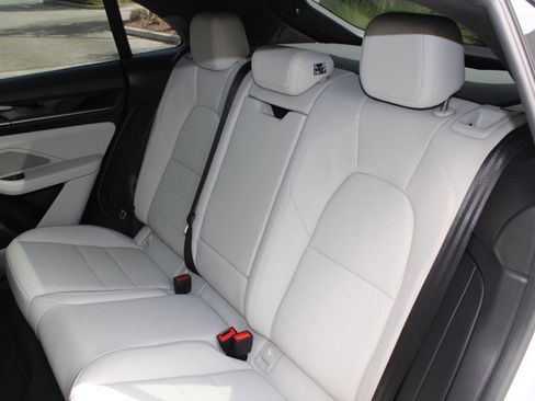 Used 2024 Porsche Macan 4 Electric image 35