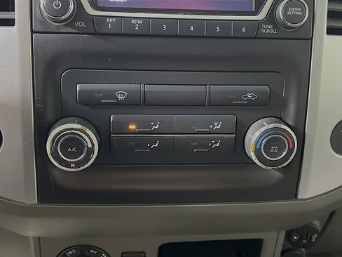 Used 2018 Nissan Frontier SV image 23