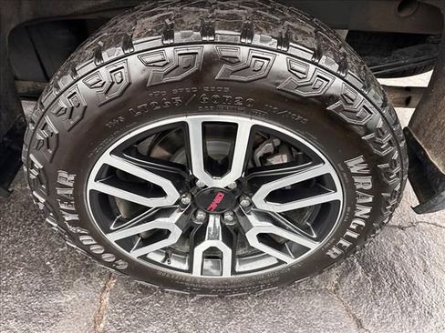 Certified 2024 GMC Sierra 1500 AT4 w/ Technology Package image 15
