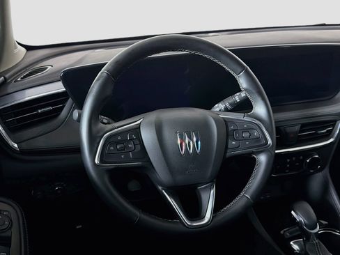 Used 2025 Buick Encore GX Preferred FWD image 18