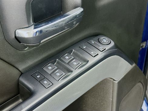 Used 2018 Chevrolet Silverado 1500 LT w/ All Star Edition image 15